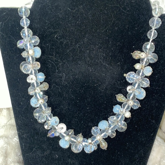 Clear & Opaline Faceted Glass Freshwater Pearl Necklace (20") - Picture 2 of 5